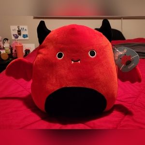 NWT SQUISHMALLOW Dante the Vampire Bat